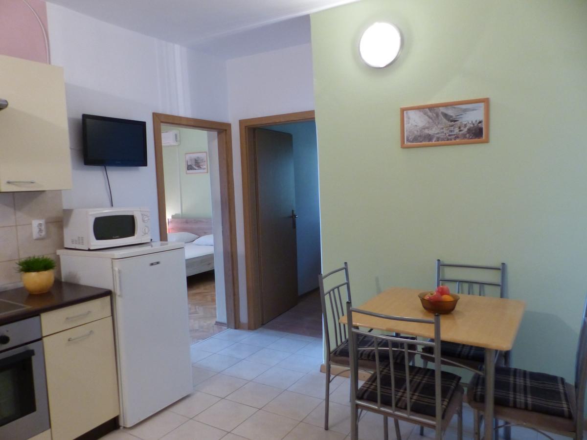 Apartments Smiljana Omiš Exterior foto